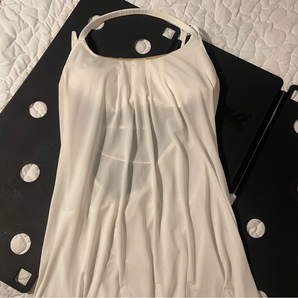 Lululemon Athletica White Flow and Go Tank II Size 8 - Picture 5 of 8